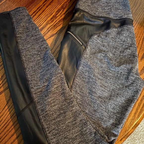 Athleta Black and Gray - Picture 6 of 6